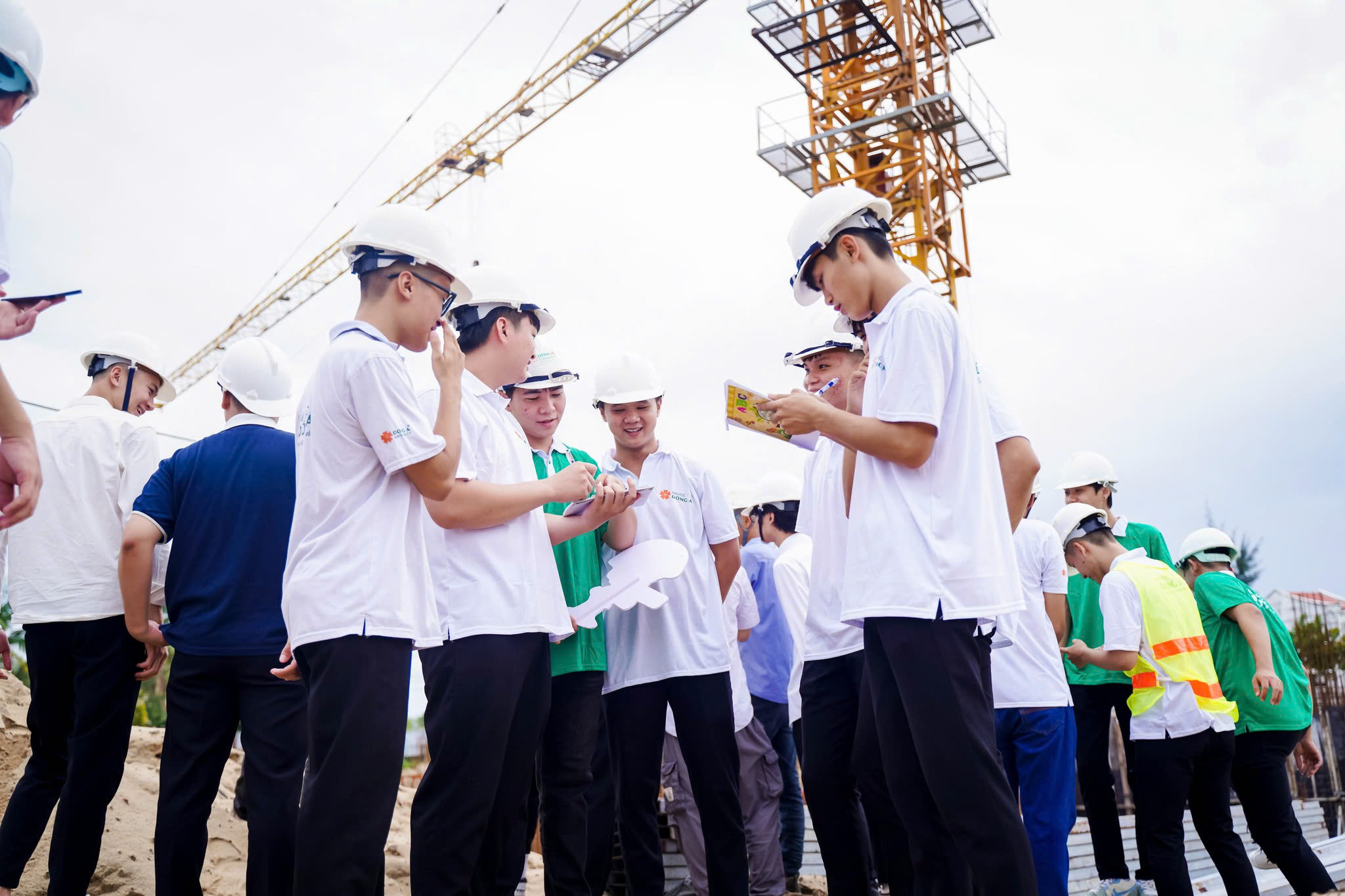 KỸ NĂNG VÀ ĐẠO ĐỨC CẦN THIẾT CHO NGHỀ NGHIỆP