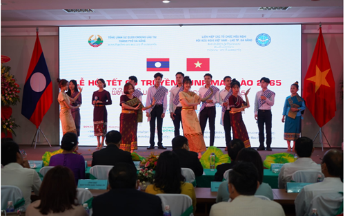Độc đáo lễ hội Tết cổ truyền của Lào ở Trường Đại học Đông Á