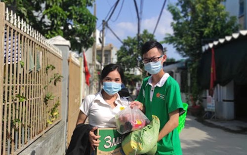 Đại học Đông Á hỗ trợ sinh viên khó khăn trong mùa dịch
