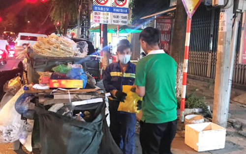 Trung thu ấm tình của công nhân vệ sinh môi trường Đà Nẵng